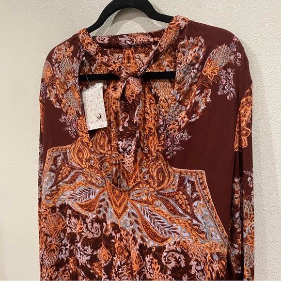 Free People NWT High Neck Cut Out Long Sleeve Tunic Top Maroon Red Med OB834537 - Picture 13 of 13